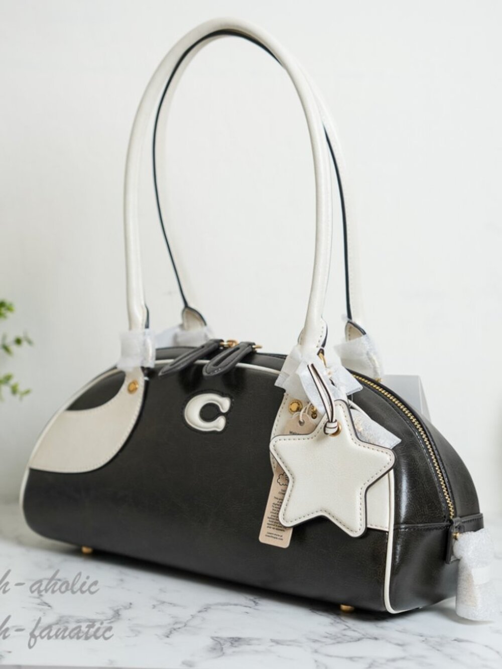 Coach Coachtopia CDU49 Bowling Shoulder Bag Upcrafted Leather Black/Chalk NWT - Picture 6 of 16